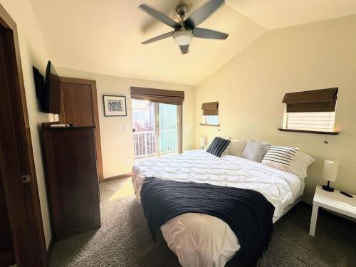 Fotografie z fotogalerie ubytování Townhouse West Seattle Abode! v destinaci Seattle