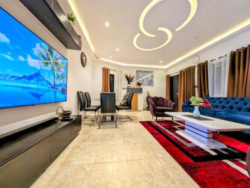 Archie Luxury