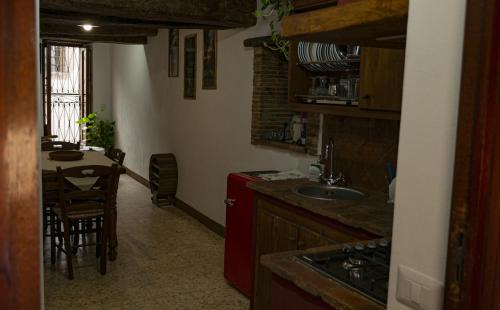Η κουζίνα ή μικρή κουζίνα στο Casa del Ghetto