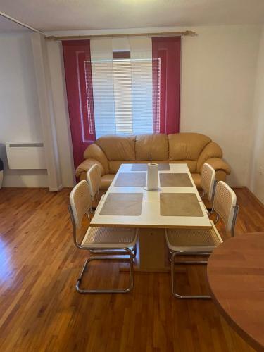 Χώρος καθιστικού στο Apartman Exclusive Sarajevo