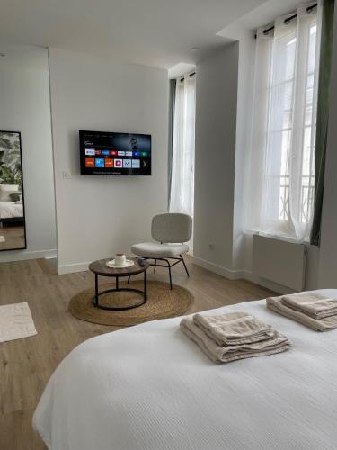 Φωτογραφία από το άλμπουμ του Le Duplex : Balneo, lit queen size σε Beaugency