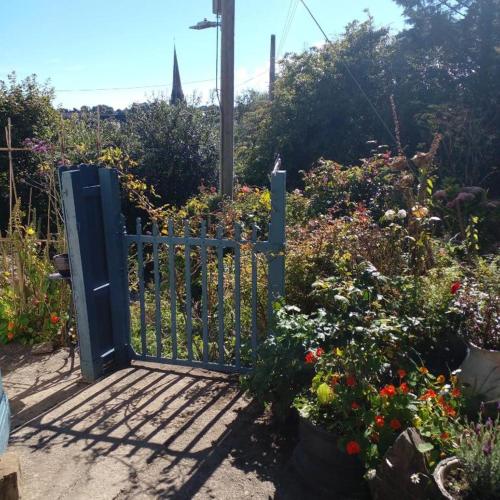 Jardín al aire libre en Beautiful Tiny House