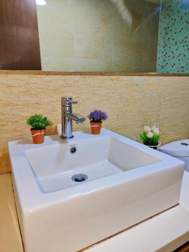 Koupelna v ubytování Casablanca Skypool Hostel