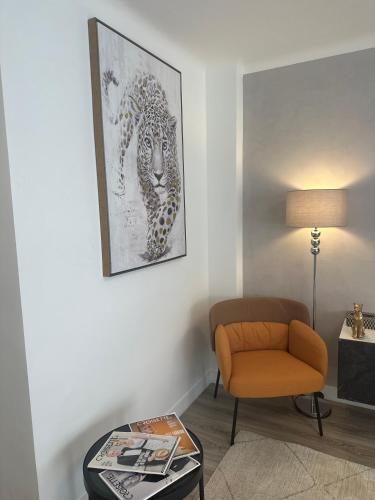 Premium 80sqm Apartment Opposite Martinez, Steps from Congress Center photo 56