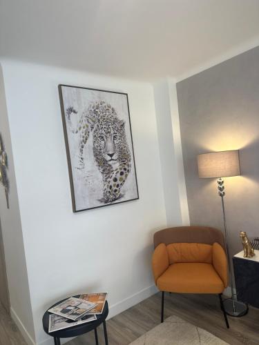 Premium 80sqm Apartment Opposite Martinez, Steps from Congress Center photo 58