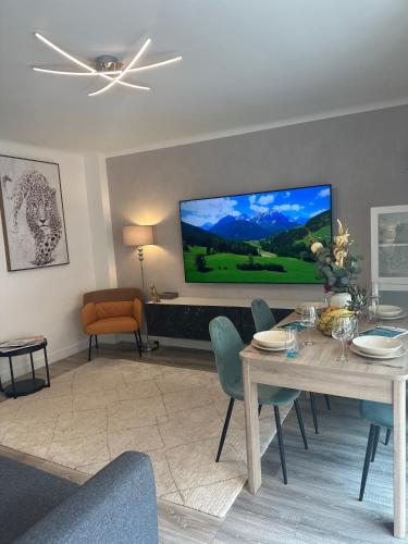 Premium 80sqm Apartment Opposite Martinez, Steps from Congress Center photo 67