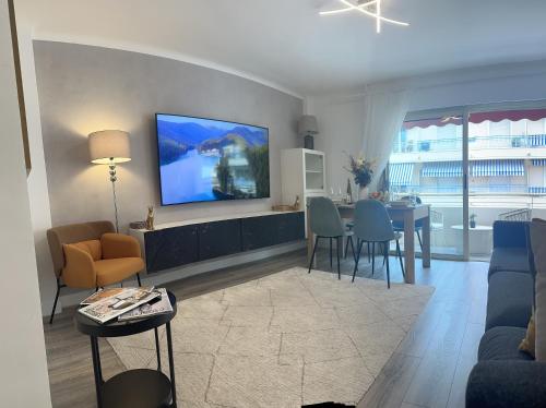 Premium 80sqm Apartment Opposite Martinez, Steps from Congress Center photo 69