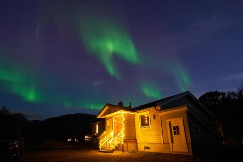 Gambar di galeri bagi Oksfjordhjem di Mettevoll
