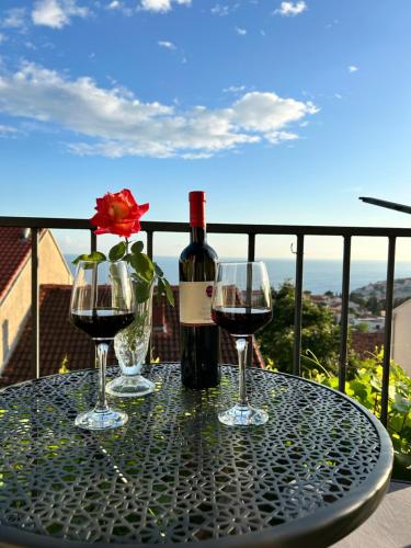 Private apartment with sea view