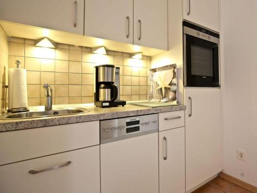 Η κουζίνα ή μικρή κουζίνα στο Anchorage South Modern retreat