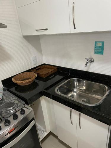 Dapur atau dapur kecil di Golden lake arraial do cabo