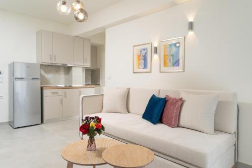 Η κουζίνα ή μικρή κουζίνα στο Mellies Suites