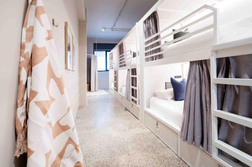 Katil atau katil-katil dalam bilik di Little Drifter Melbourne