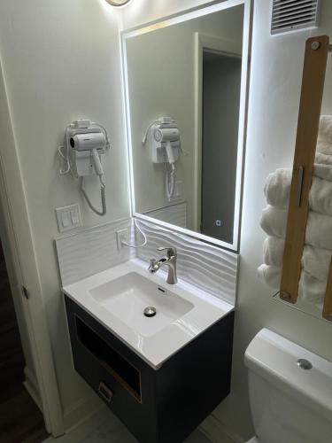 Luxe by the Sea - 5-Star Beachfront Escape photo 18