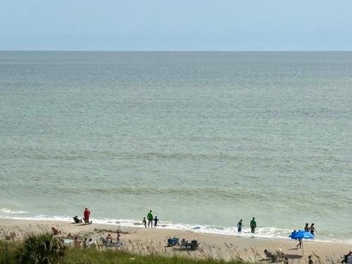 Luxe by the Sea - 5-Star Beachfront Escape photo 22
