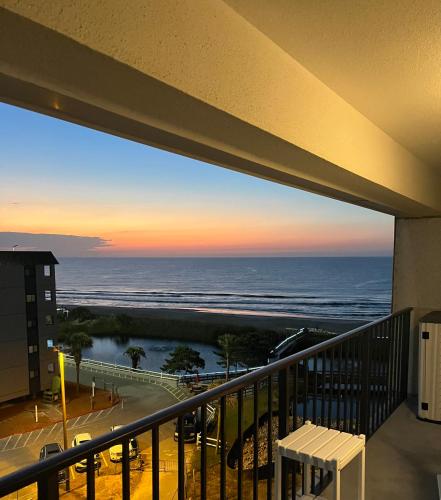 Luxe by the Sea - 5-Star Beachfront Escape photo 37