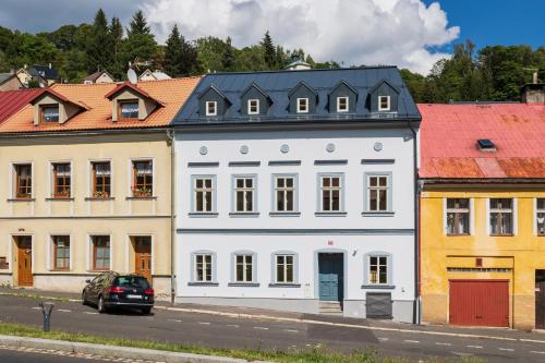 Budova, kde se aparthotel nachází