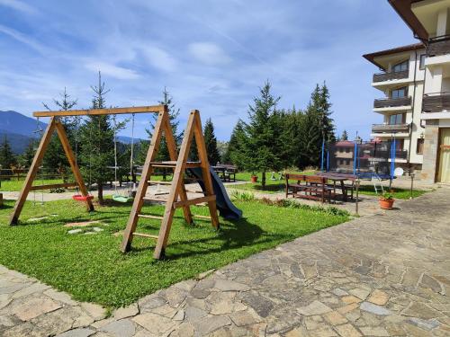 Herní místnost nebo prostor pro děti v ubytování Panorama Stoykite Belvedere
