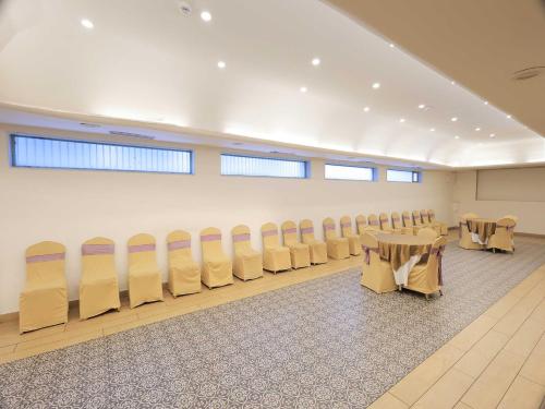 Konferenční prostory v ubytování Palette Hotel Surya Vadodara
