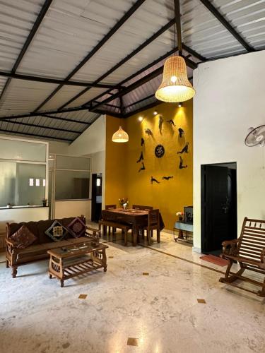 Χώρος καθιστικού στο Yogvan Rejoice Home