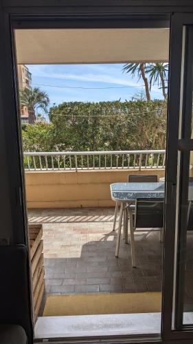 Port de Hyères 4 personnes avec terrasse