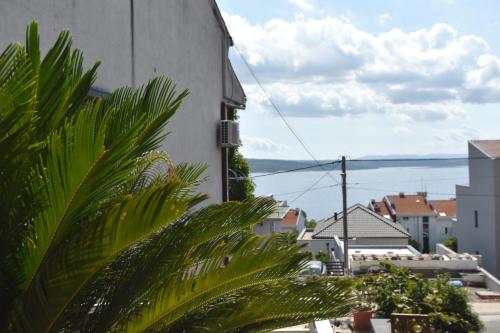 Apartmani Maja