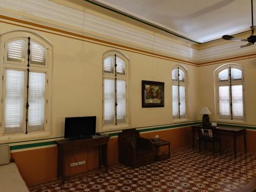 Μια τηλεόραση ή/και κέντρο ψυχαγωγίας στο La Villa