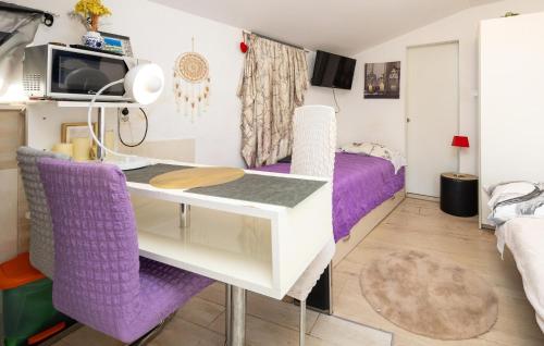 Lovely Apartment In Split With Wifi