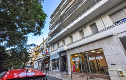 Awesome Apartment In Cannes With Wifi