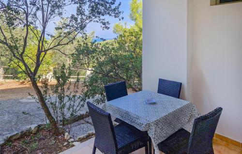 Zahrada ubytování 1 Bedroom Beautiful Home In Vieste
