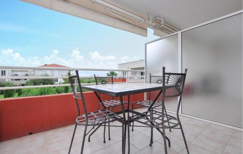 1 Bedroom Gorgeous Apartment In Antibes