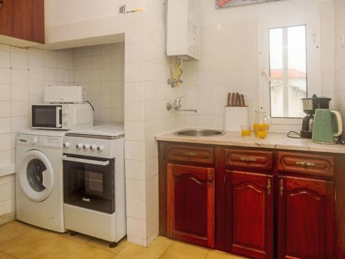 Apartment Surfers Inn 2 by Interhome