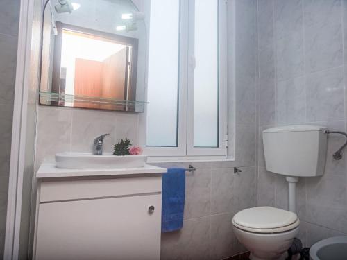 Apartment Surfers Inn 2 by Interhome
