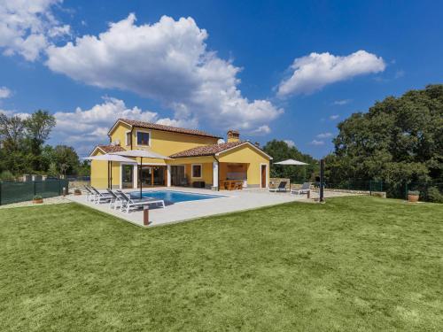 Holiday Home Villa Ana Lucija by Interhome