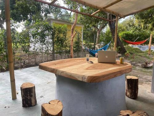 Taman di luar Casa Encanto