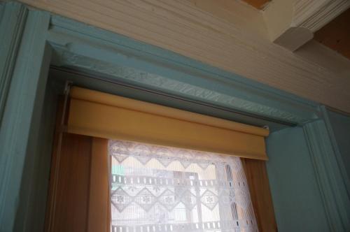 a window in a room with a curtain at Historische Maisonettewohnung bis 10 Gäste, Magic Pass Belalp, Rosswald und mehr in Naters