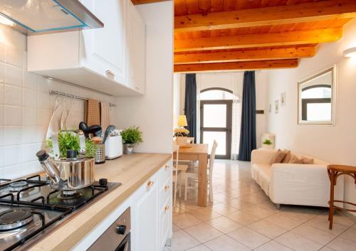 Køkken eller tekøkken på Stella Marina 2