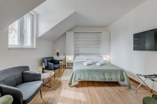 Family Bliss Central Apartment