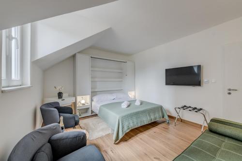 Family Bliss Central Apartment