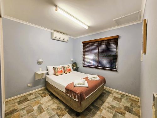 Postel nebo postele na pokoji v ubytování Kilcoy Motel