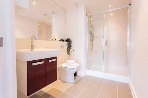 Koupelna v ubytování Central Cambourne Place Retreat