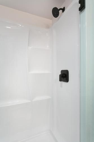 Gallery image of 417 Market St 2BR in San Diego