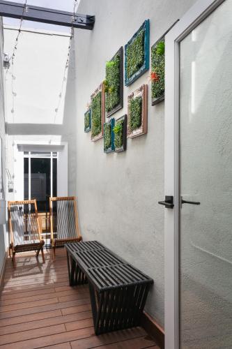 Gallery image of 417 Market St 2BR in San Diego