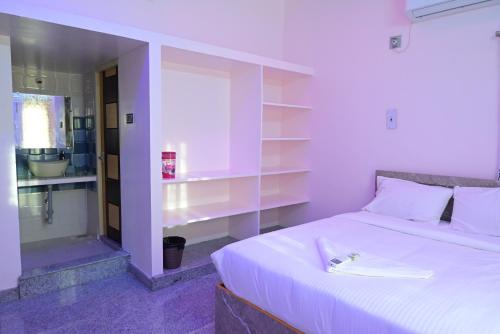Postel nebo postele na pokoji v ubytování Le Joie Luxury