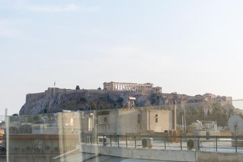 Miltiadou Acropolis Sweet View