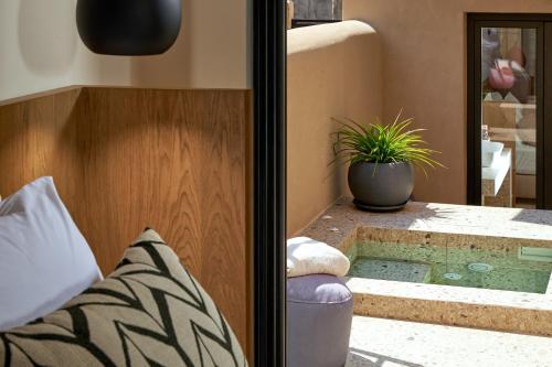 Katil atau katil-katil dalam bilik di Kaptara Premium Villa, Plunge Pool & Jacuzzis