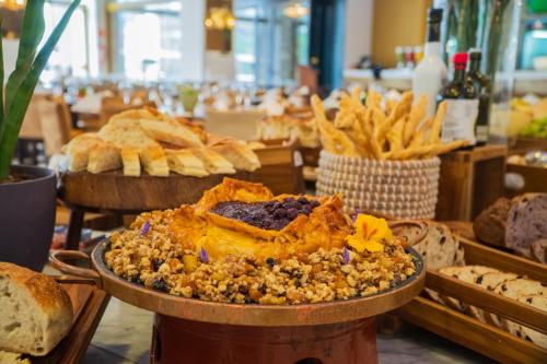 Mad på resortet eller i nærheden