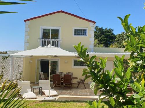 Bygningen som feriehuset ligger i