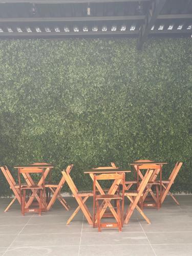Galería fotográfica de IPÊ GARDEN 10 Suites Piscina Churrasqueira en Boituva