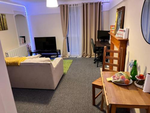 Μια τηλεόραση ή/και κέντρο ψυχαγωγίας στο BEC Chambers Apartment